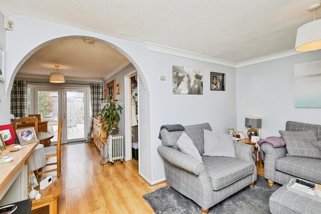 Sandringham Drive, Spondon, Derby photo 4