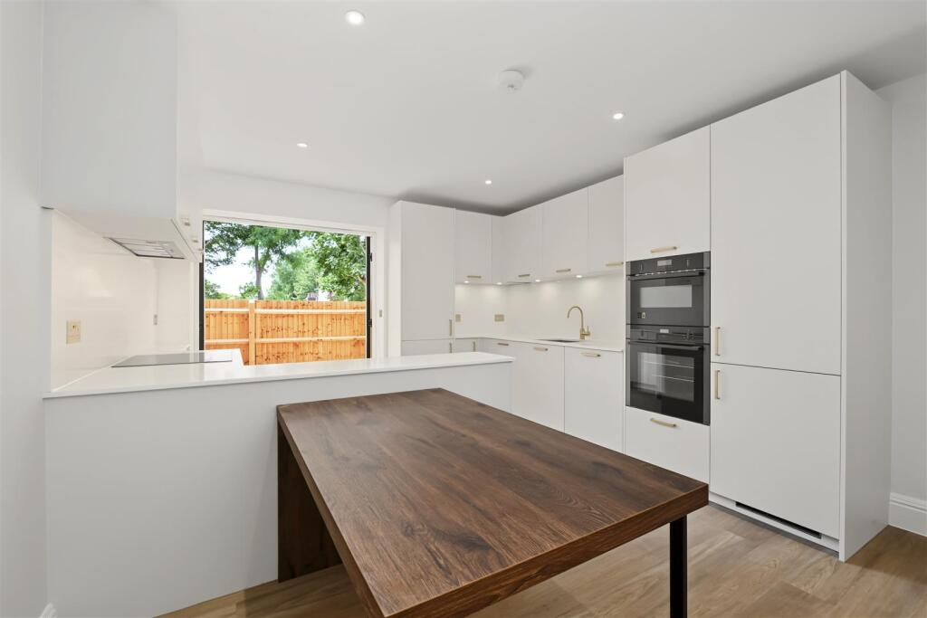 Verulam Road, St. Albans - View 4