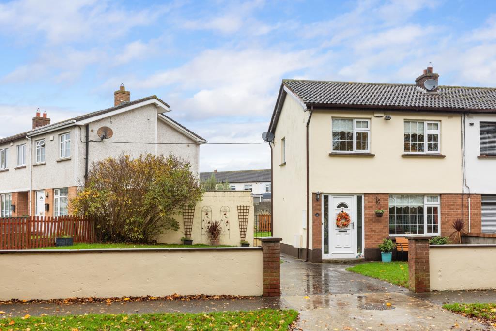 Main image of property: 20 Pinebrook Lawn, Huntstown, Dublin 15, D15 CX9Y