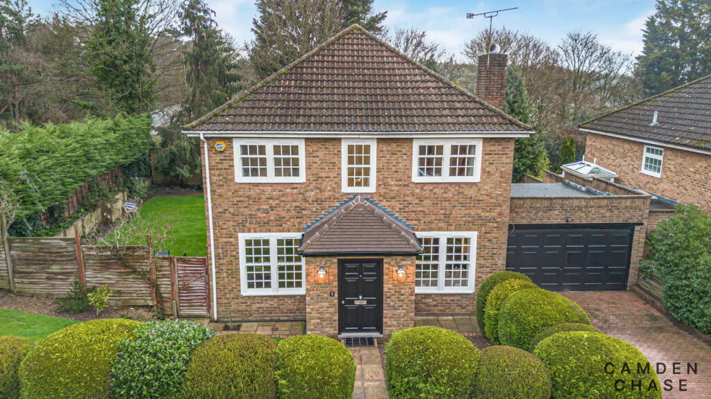 Main image of property: Greenacre Close, Hadley Highstone, EN5 4QB