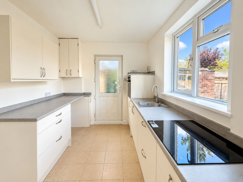 House in Grimsby, Scartho - View 3