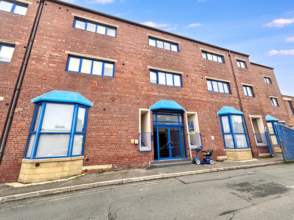 Main image of property: Flat 22, Meridian House, 2 Artist Street, Armley, Leeds LS12 2EW