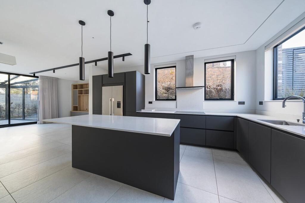 House in London - View 4