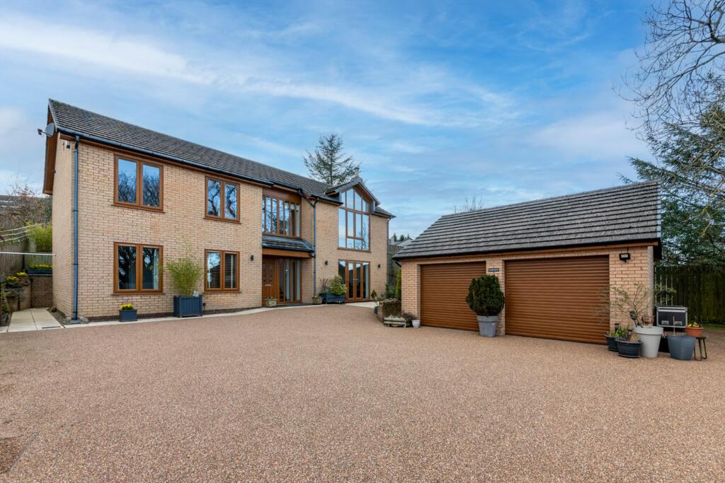 Main image of property: Fronheulog Hill, Bwlchgwyn, LL11