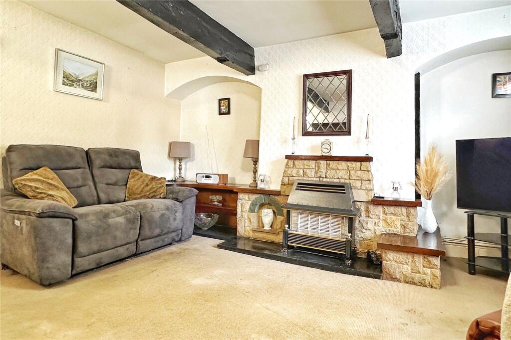 House in Oldham - View 4