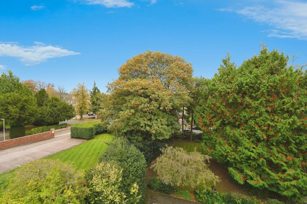 Pittville Circus Road, Cheltenham, Gloucestershire, GL52 photo 2