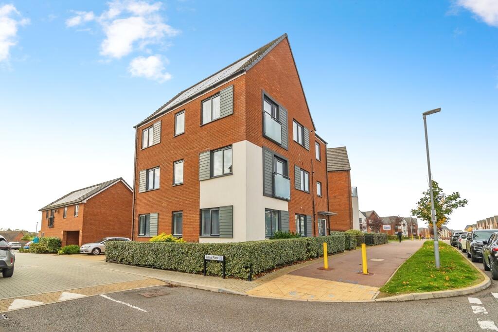 Apartment in Milton Keynes, Fairfields - View 2