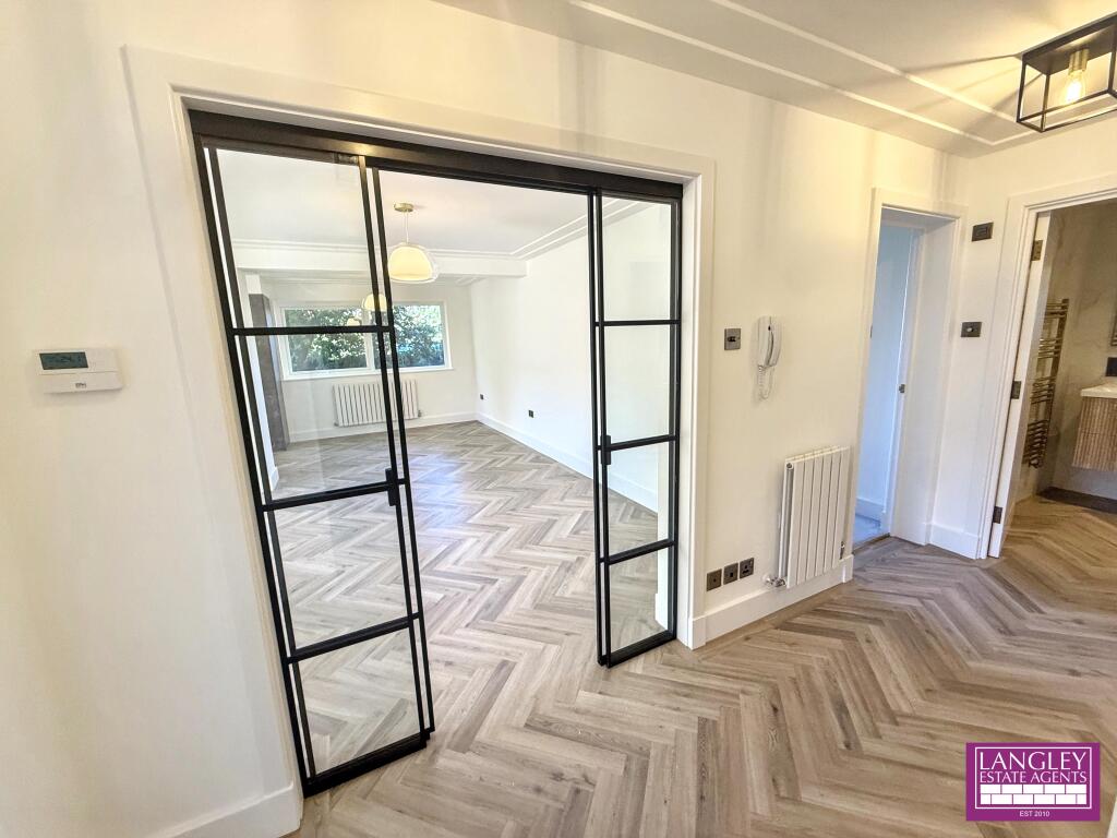Apartment in Bromley - View 4