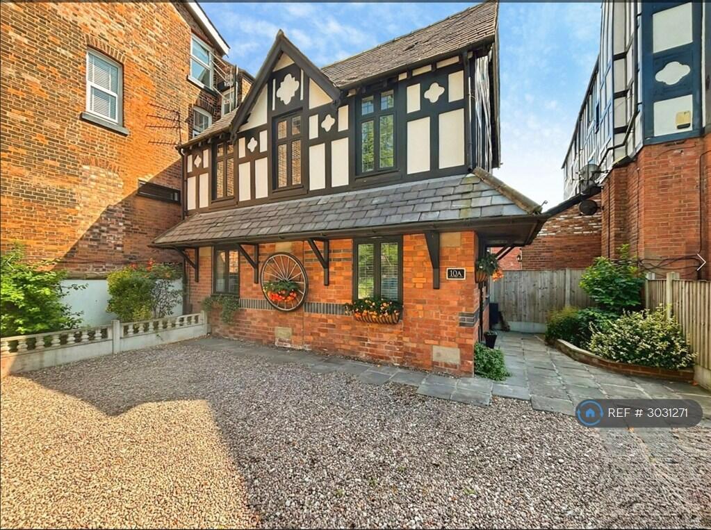 Main image of property: Half Edge Lane, Manchester, M30