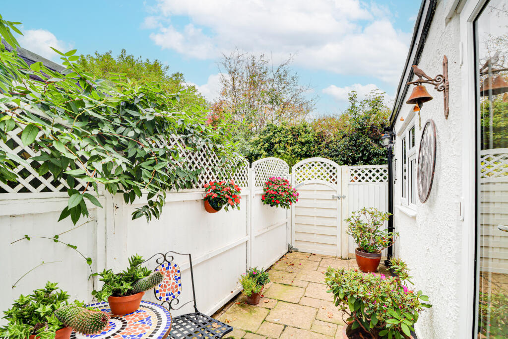 Additional image 17 of Tewin Hill, Tewin, Welwyn, AL6 0LJ