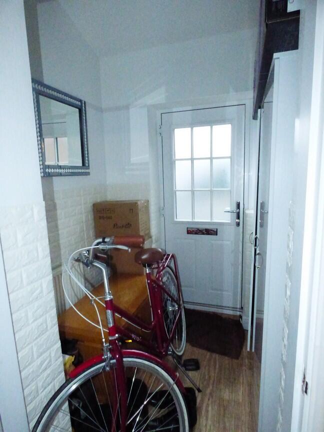 Park Rise, Leeds, West Yorkshire, LS13 photo 4