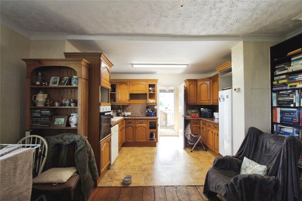 Additional image 4 of East Street, Templecombe, Somerset, BA8