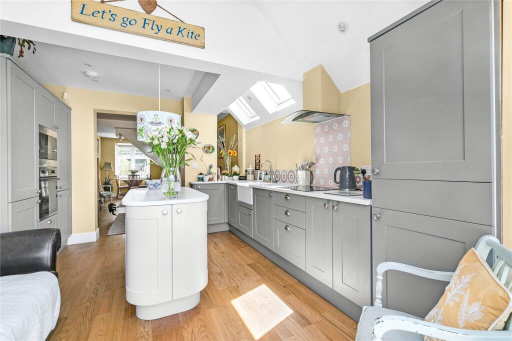 House in Winkfield, Bracknell Forest - View 5