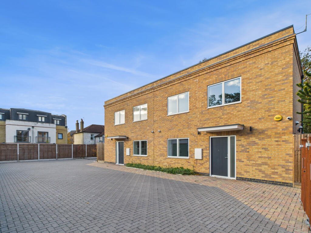 3-bed semi-detached on Artisan Mews, Bromley, BR1, £700,000