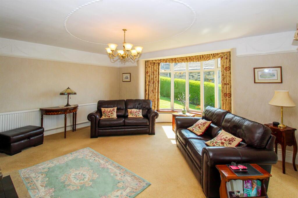 Overthorpe Road, Dewsbury - More