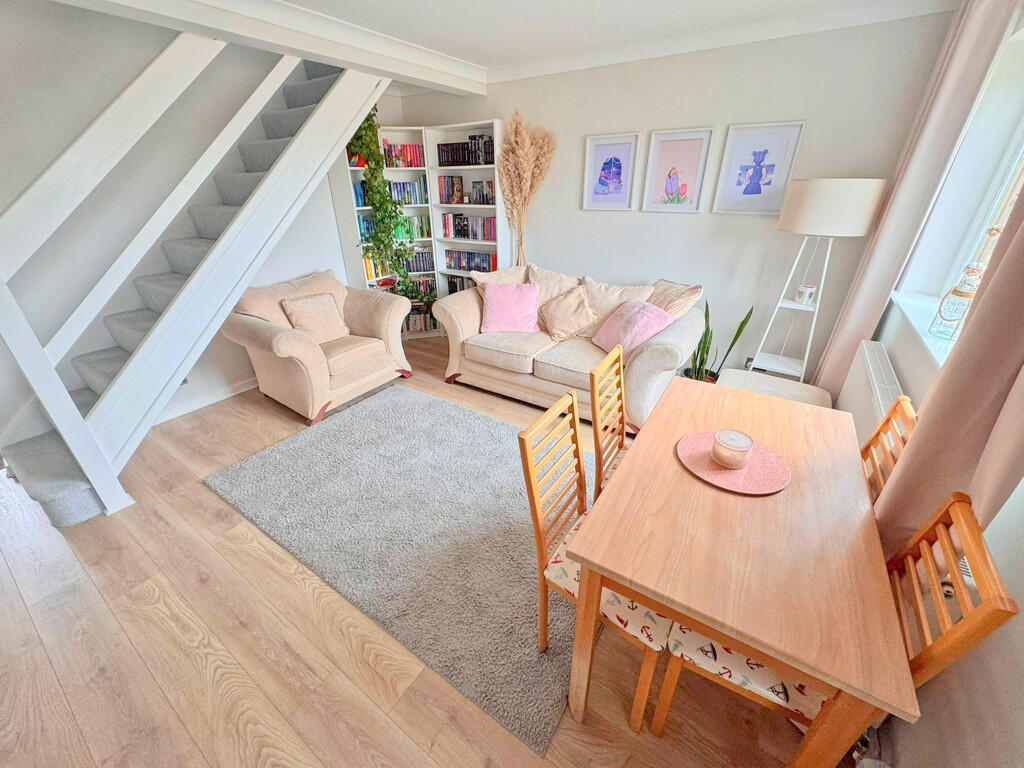 Main image of property: Wykin Road, Hinckley, Leicestershire, LE10 0HU