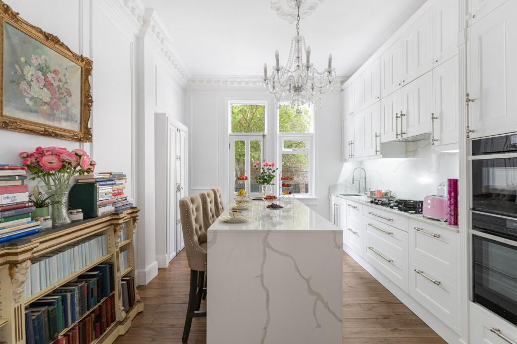 House in London - View 4