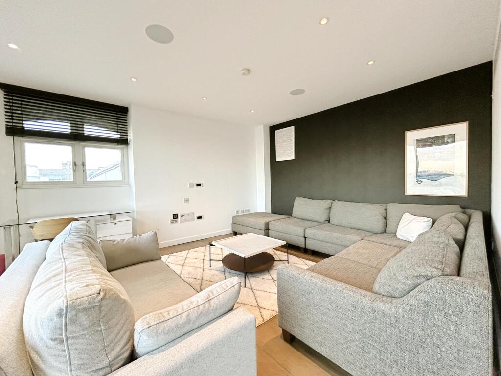 Apartment in London - View 3