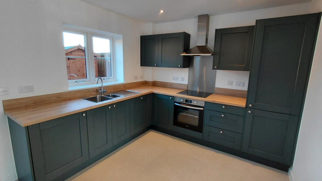 Main image of property: Larch Place , Banbury, OX15 5FX