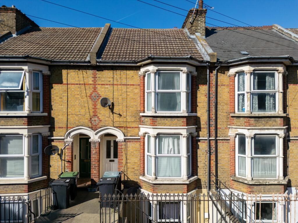 Main image of property: The Terrace, Gravesend, Kent, DA12 2BB