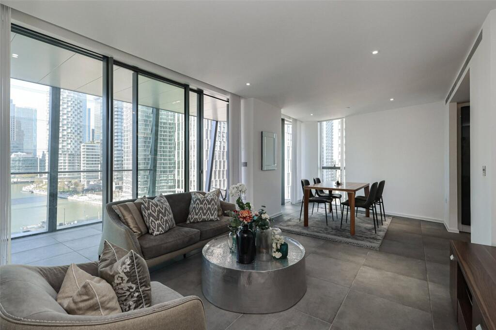 Main image of property: Dollar Bay Place, South Quay, E14