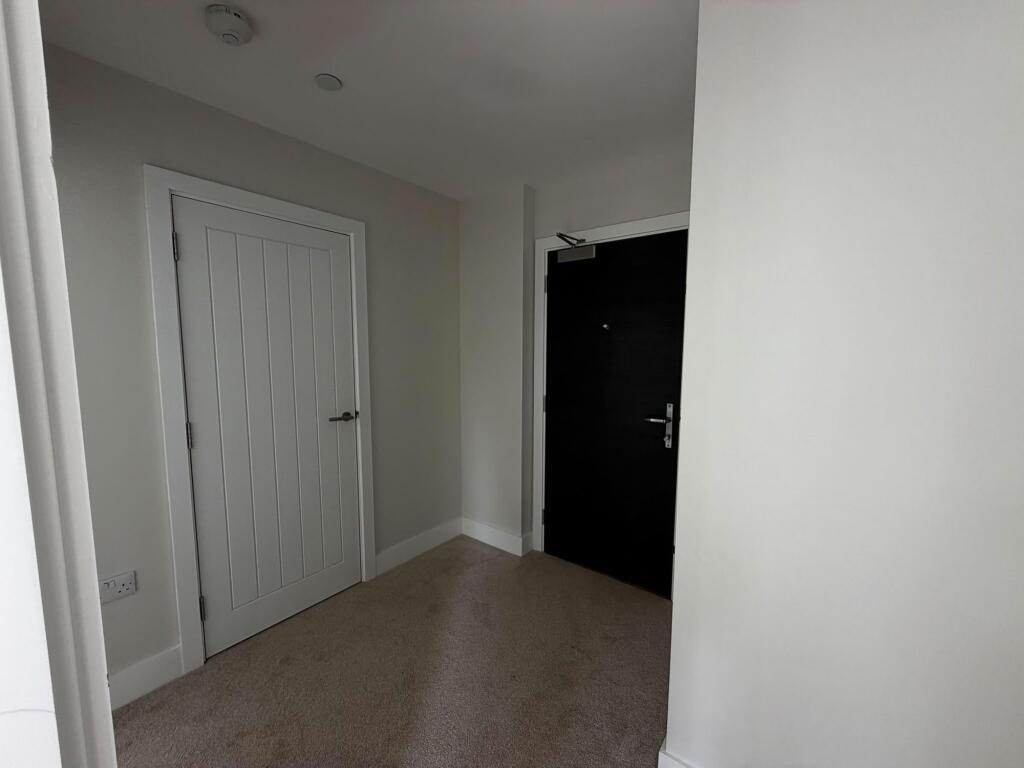 Apartment in Hull, Garrison Side, Old Town - View 5