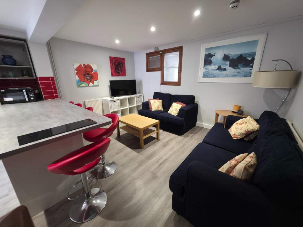 House in Swansea - View 3