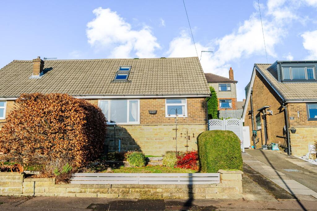 4-bed semi-detached on Greenfield Avenue, Oakes, Huddersfield, HD3 4GA, £270,000