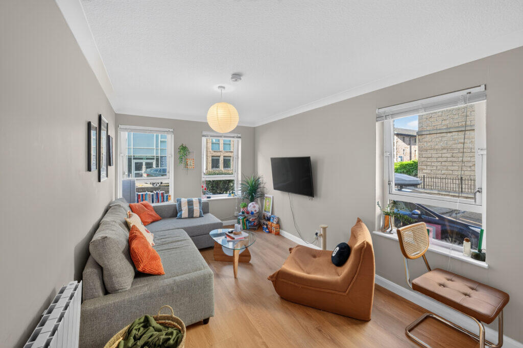 Main image of property: 147/3 Bonnington Road, Edinburgh, EH6 5NJ
