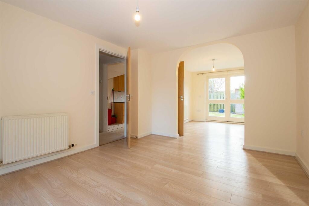 House in Milton Keynes, Broughton, Broughton and Milton Keynes - View 5