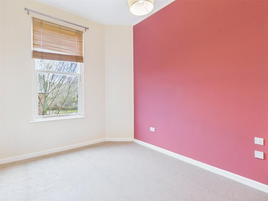 Huckley Field, Abbeymead, Gloucester, Gloucestershire, GL4 photo 4