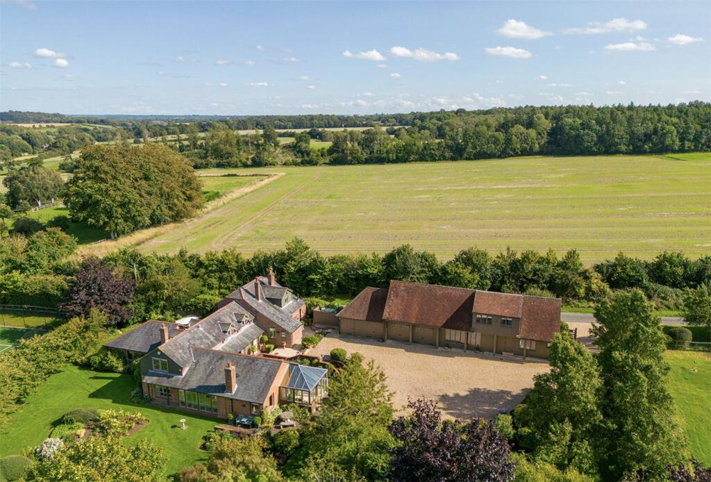 4-bed detached on Coombesbury Lane, Boxford, Berkshire, RG20, £1,950,000