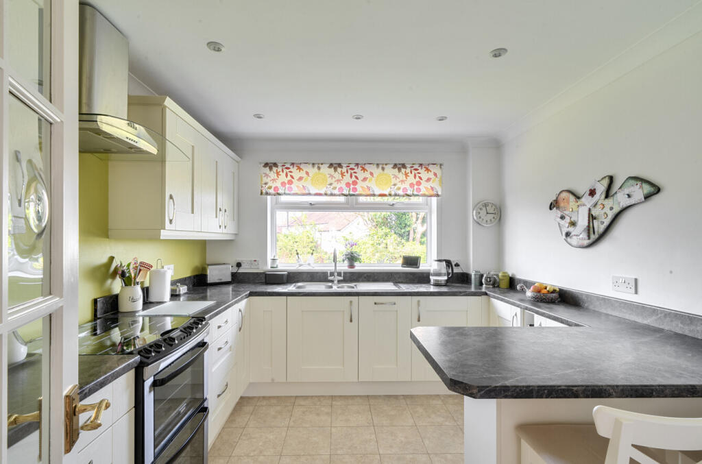 Additional image 10 of Grangefields, Street, BA16