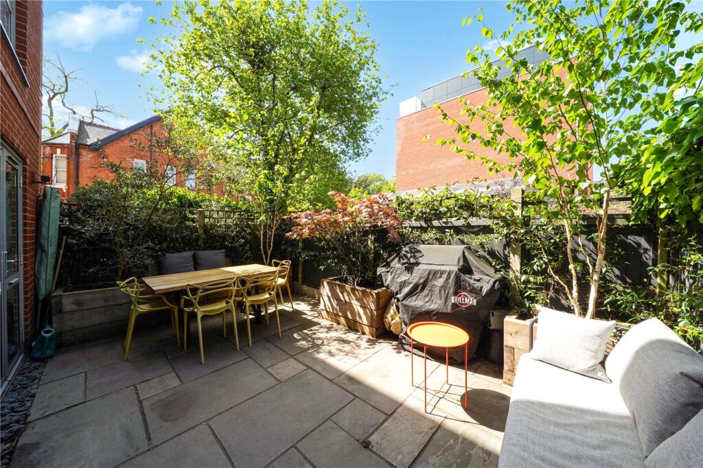 Main image of property: Mapesbury Road, Willesden Green, NW2