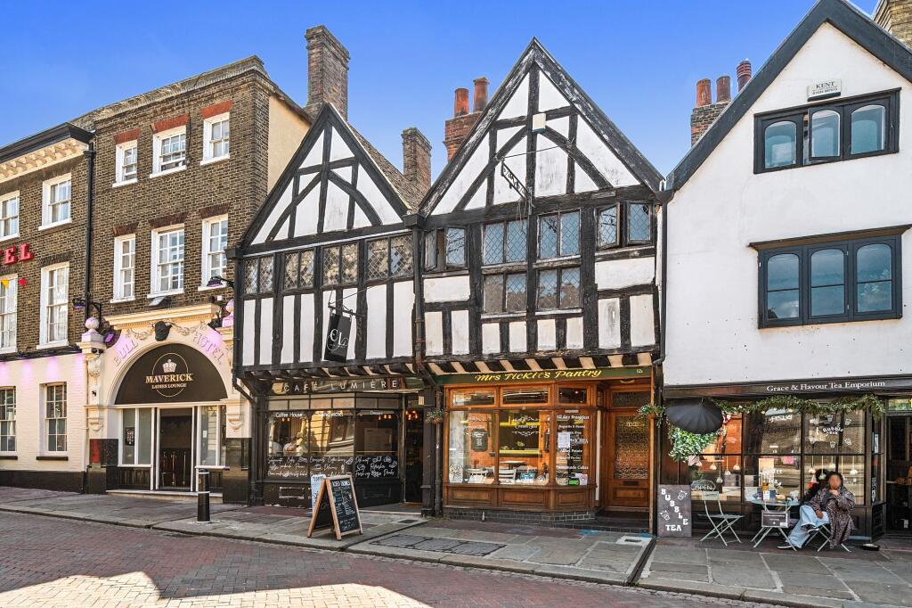 Main image of property: office Above 14 High Street Rochester me1 1lf