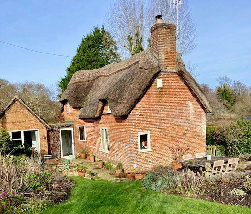 Main image of property: The Common, Damerham