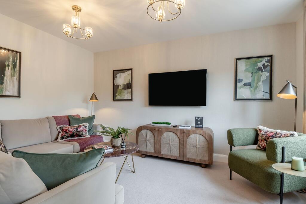 House in Gloucester - View 3
