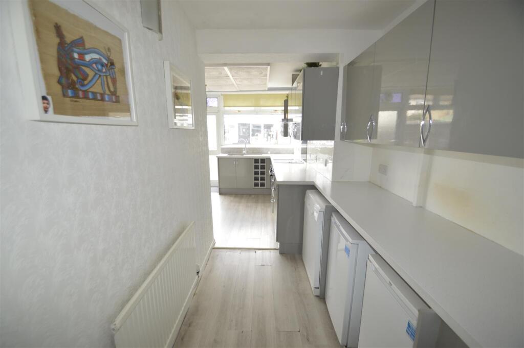 House in Romford - View 5