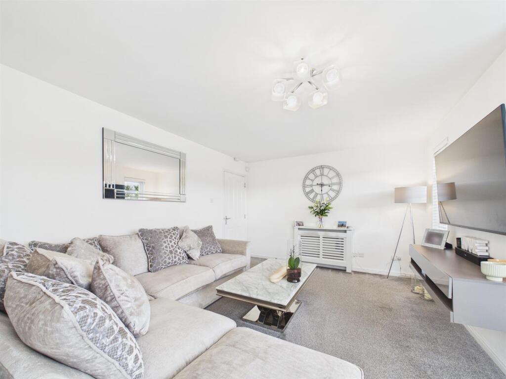 Apartment in Paisley - View 2