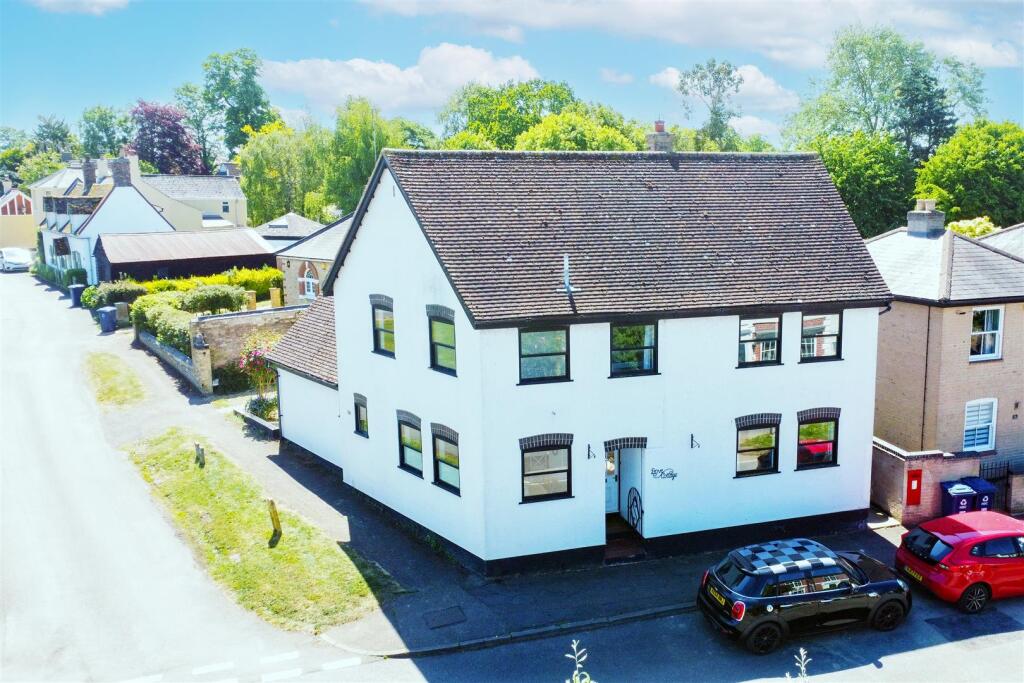 Main image of property: 55 Chequer Street, Fenstanton, Huntingdon