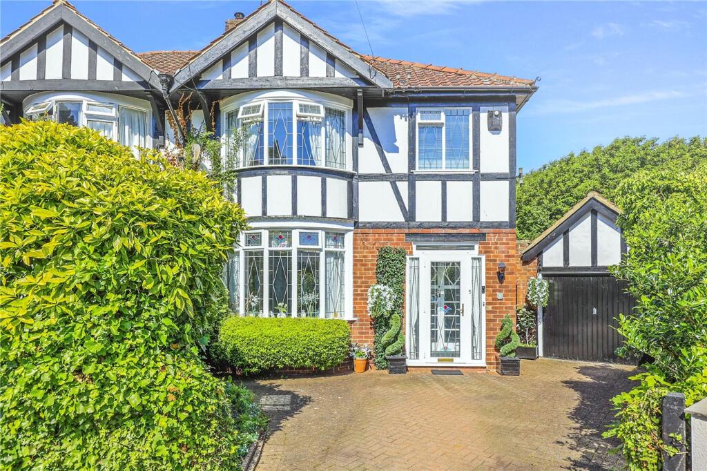 3-bed semi-detached on South Drive, Marton-In-Cleveland, TS7, £330,000