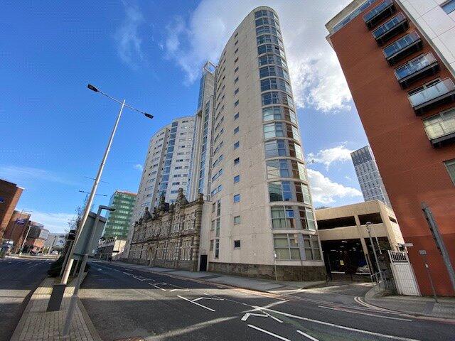 1-bed flat on Altolusso, Bute Terrace, Cardiff City Centre, Cardiff, CF10, £134,950