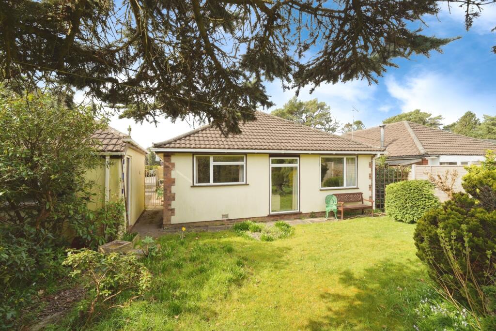 Main image of property: St. Ives End Lane, St. Ives, Ringwood, Dorset, BH24