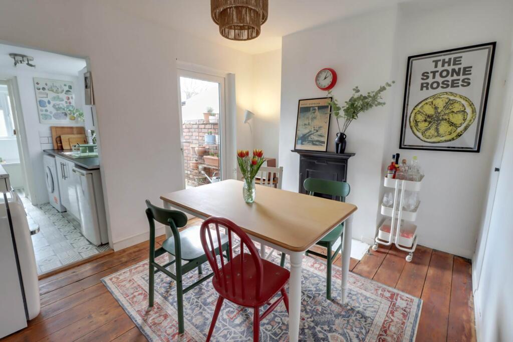 Main image of property: Foxhill Road, Reading