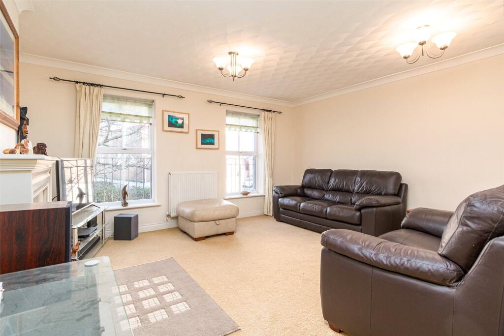 Youghal Close, Pontprennau, Cardiff, CF23 photo 3