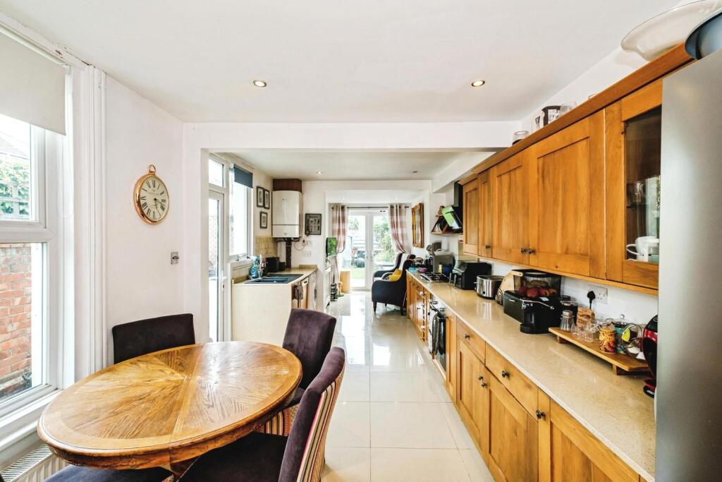 House in Brighton - View 5