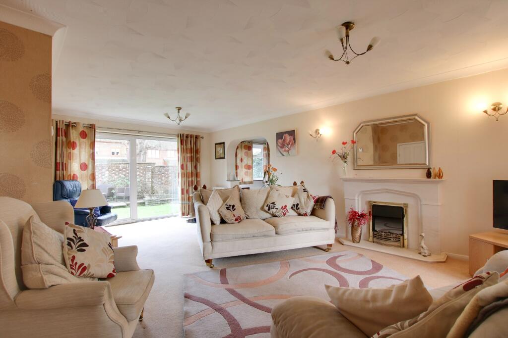 House in Fareham, Heathfield - View 2