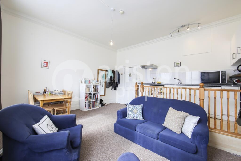 Apartment in London, Lower Holloway, Holloway - View 5