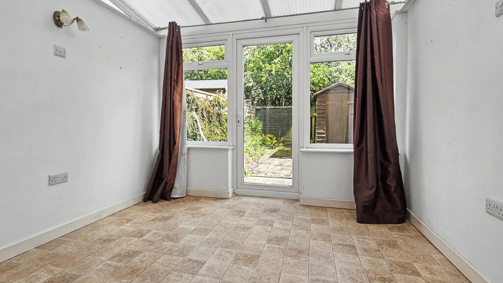 9 Swains Meadow, Church Stretton photo 4
