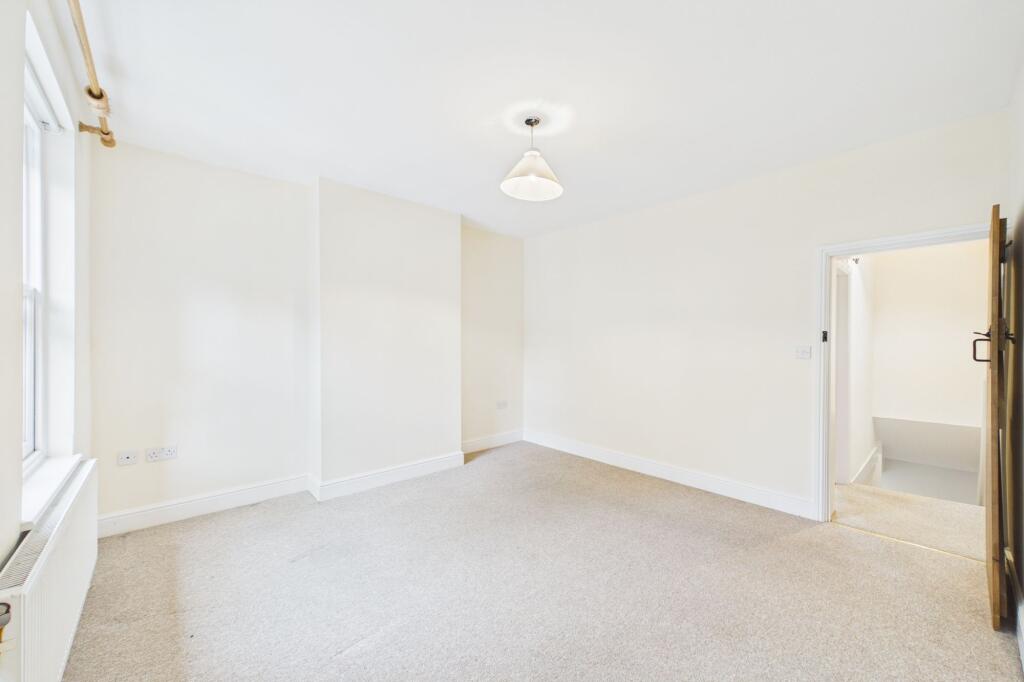 House in Thetford - More